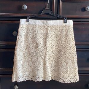 Lace skirt